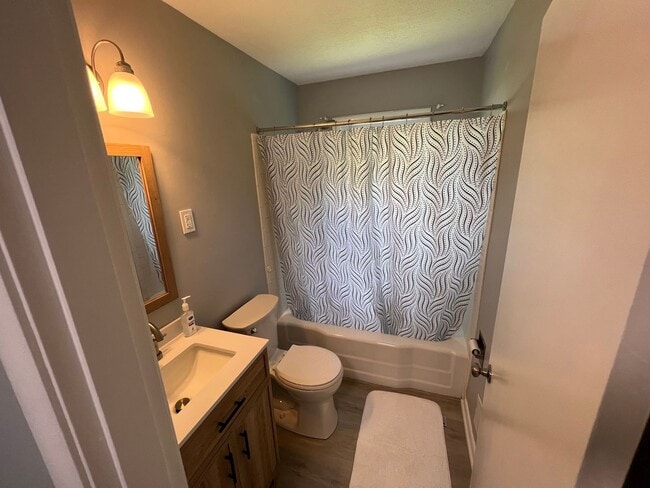 Building Photo - 12208 Ridge Crest Dr