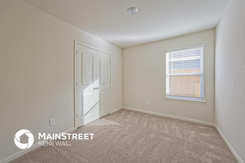 Building Photo - 21095 Titian Dr.