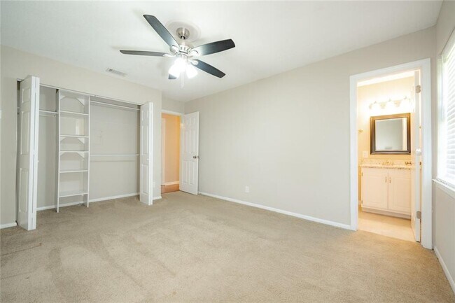 Building Photo - 1850 Panorama Blvd W