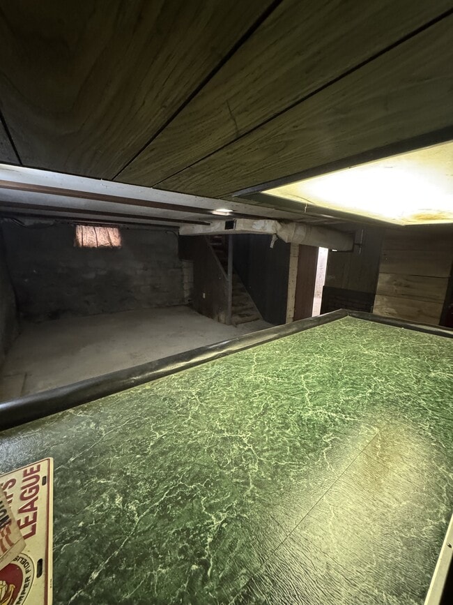 Building Photo - 1925 Sheridan Rd