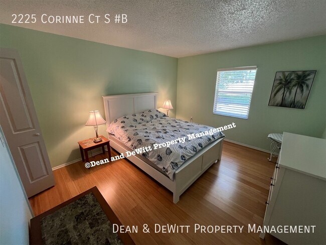 Building Photo - 2225 Corinne Ct S