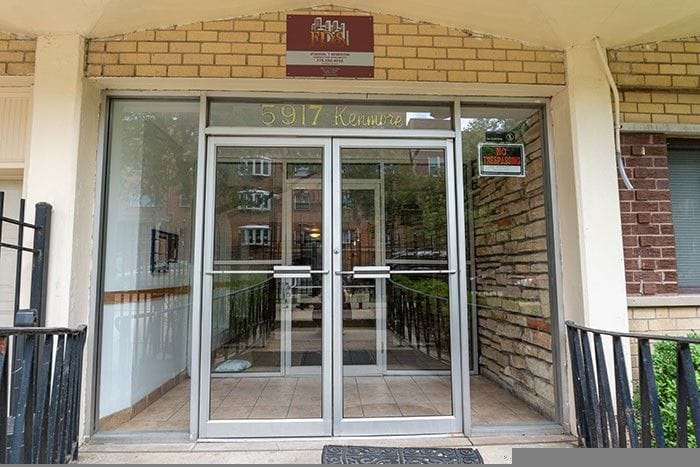 Building Photo - 5917 N Kenmore Ave