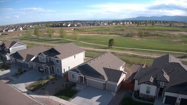 Building Photo - 5 Bed 3 Bath 3 Car Garage Rancher!!!