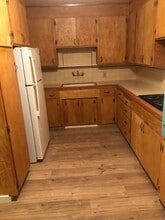 Building Photo - 327 Willow St