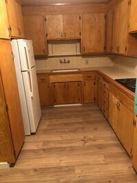 Building Photo - 327 Willow St