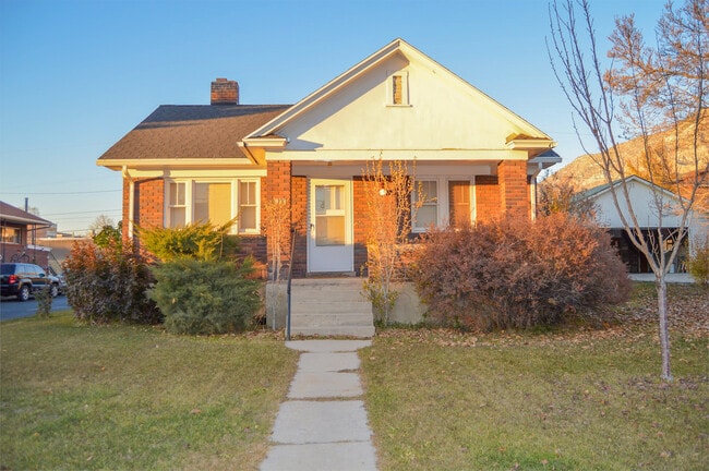 Building Photo - 825 E 820 N