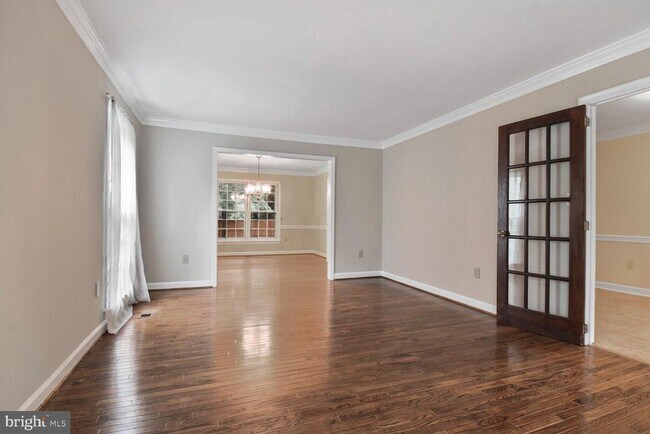 Building Photo - 8217 Lochinver Ln