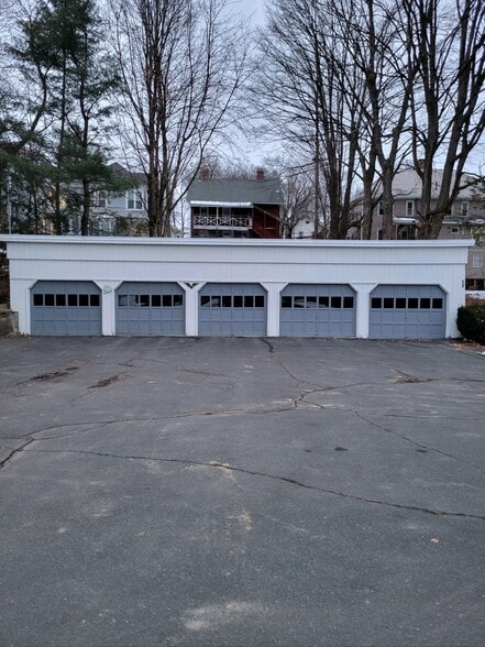 Building Photo - 17 Garfield St
