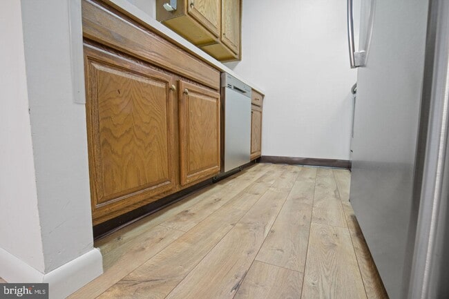 Building Photo - 2101 Ravens Crest Dr