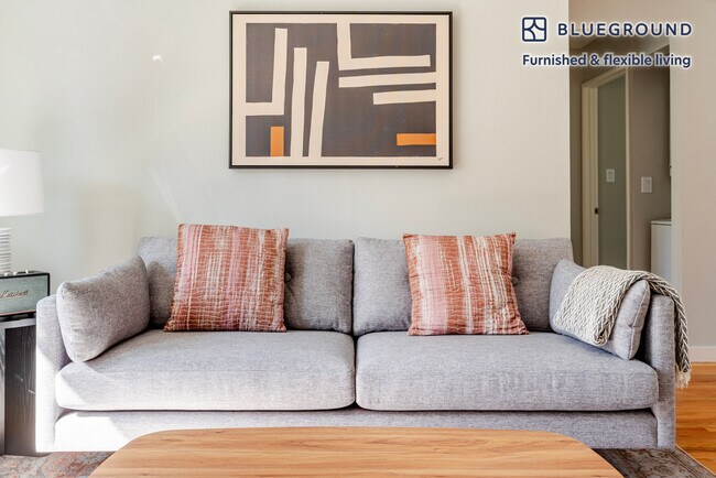 Building Photo - 1230 Mills St