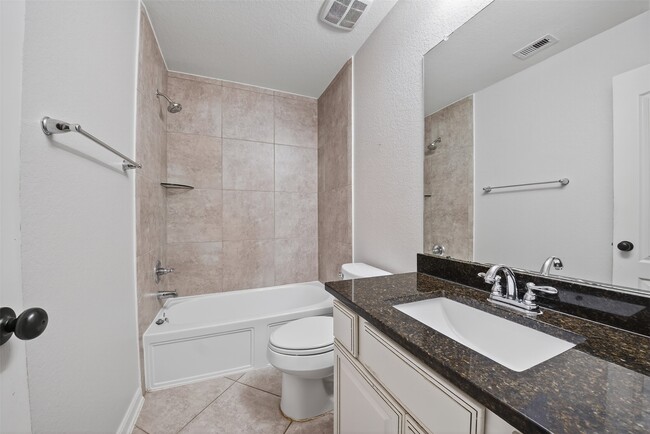 Building Photo - 8922 Pinenut Dr