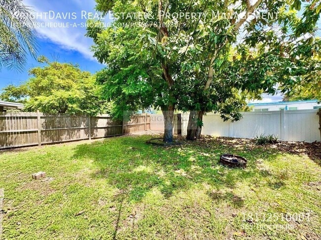 Building Photo - 865 Trotter Rd