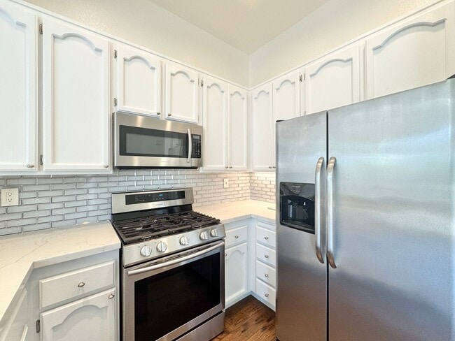 Building Photo - Beautiful 2Bd/2Ba Available In Aliso Viejo!