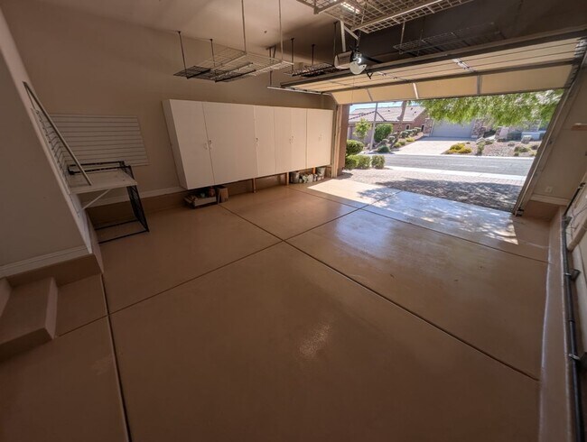 Building Photo - 11312 Asilo Bianco Ave