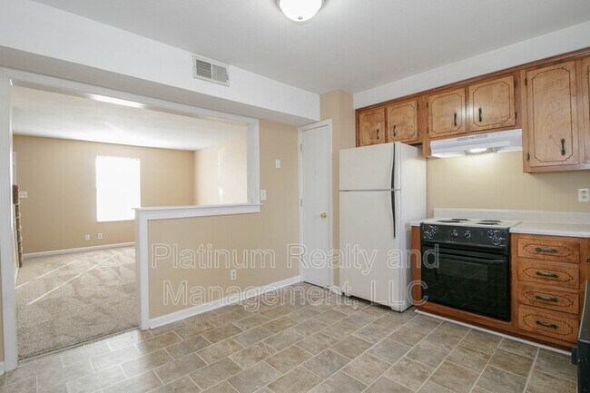 Building Photo - 363 Peabody Dr
