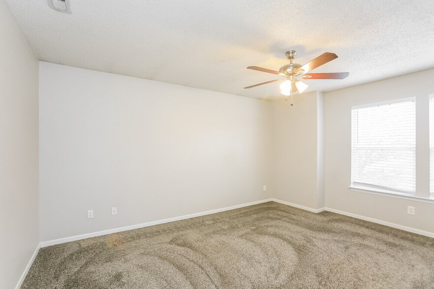 Building Photo - 2539 Redland Ln