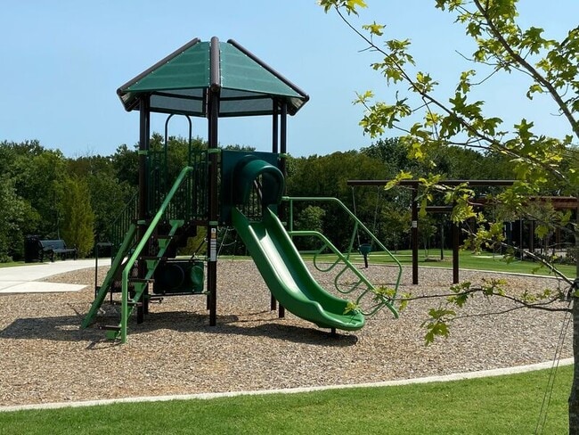 Building Photo - 625 Hidden Cove Dr