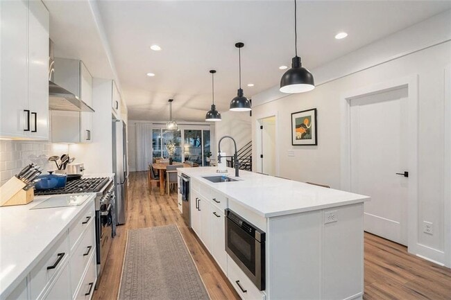 Building Photo - 1649 Overlook Wy NW