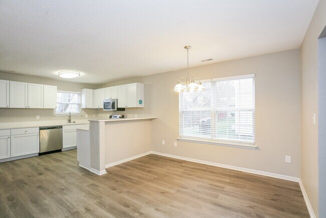 Building Photo - 4430 Autumn Crest Ct