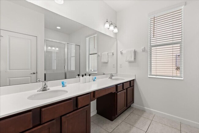 Building Photo - 4486 Monado Dr