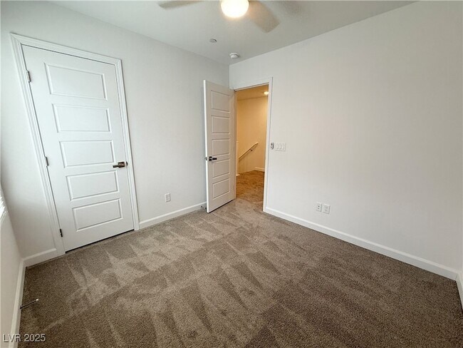 Building Photo - 4270 Lemay St