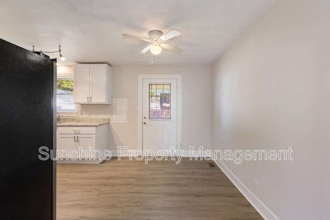 Building Photo - 1115 Wright Ave