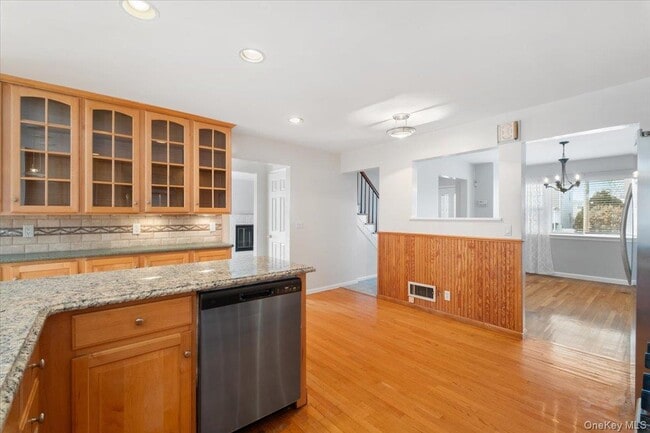 Building Photo - 48 Madison Rd