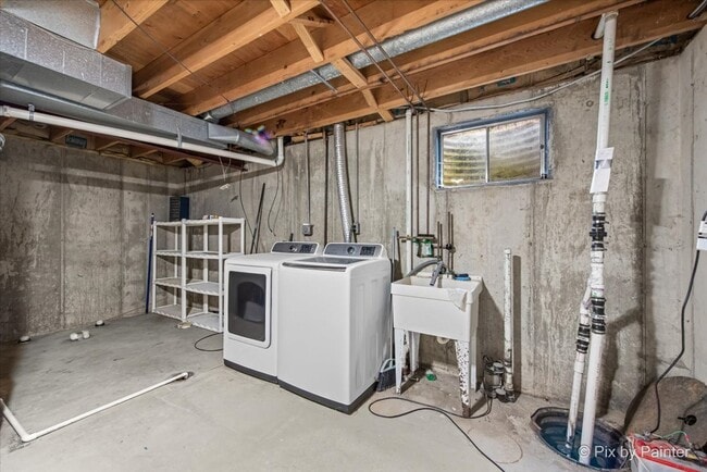 Building Photo - 676 Concord Dr
