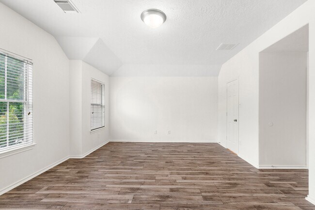 Building Photo - 8710 Thistlemoor Ln