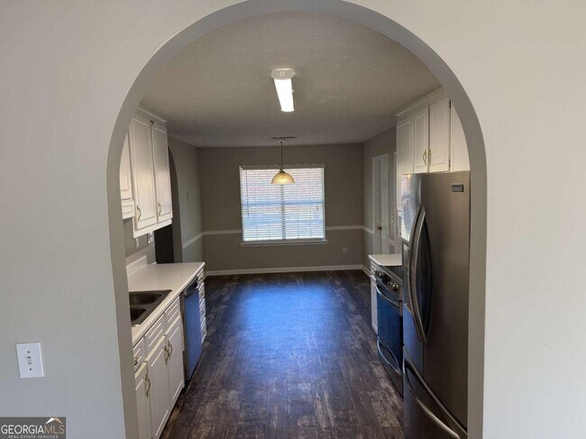 Building Photo - 1672 Walters Park Ct