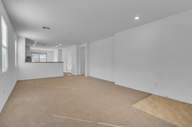 Building Photo - 6919 Feather Hl St