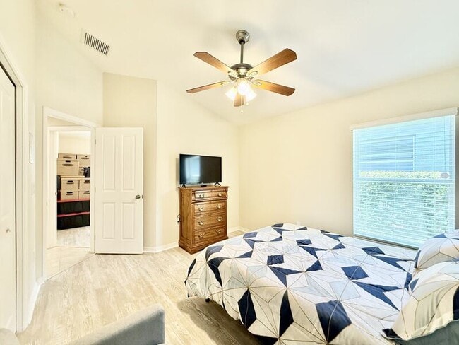 Building Photo - 11449 Newgate Crest Dr