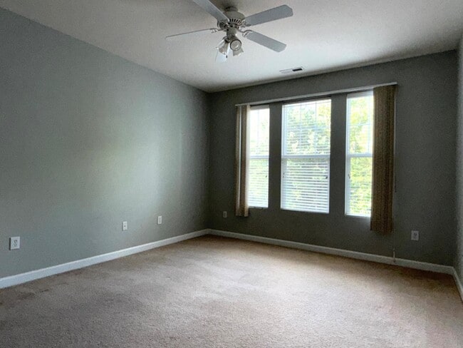 Building Photo - 233 Eyam Hall Ln