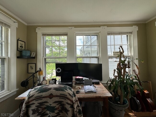 Building Photo - 226 Park St