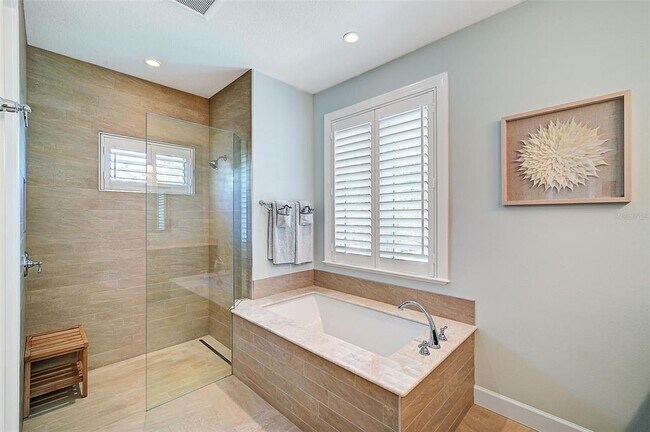 Building Photo - 830 Tarawitt Dr