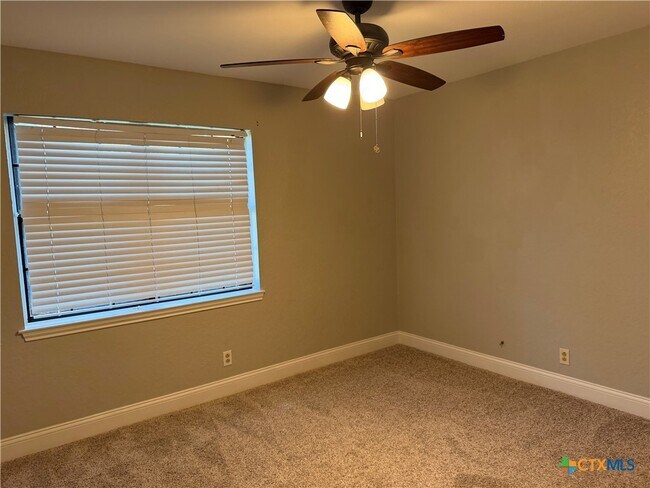 Building Photo - 506 Pecos Trail
