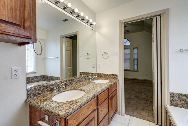 Building Photo - 4249 Rapids Dr