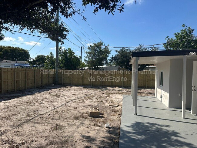 Building Photo - 1264 Ct-25