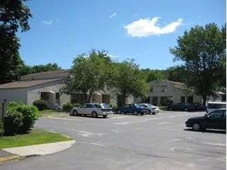Primary Photo - Orchard Crossing