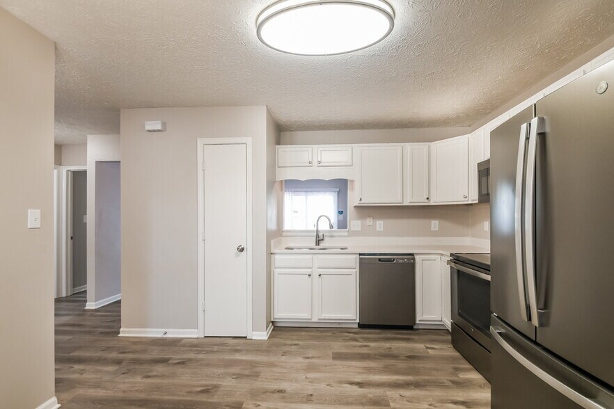 Building Photo - 1441 Cypress Dr