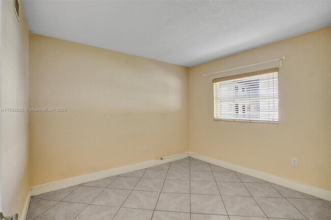 Building Photo - 8475 SW 94th St