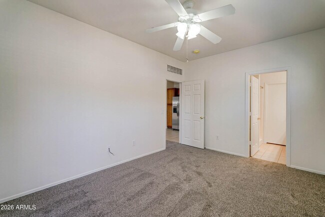 Building Photo - 15635 N 29th St