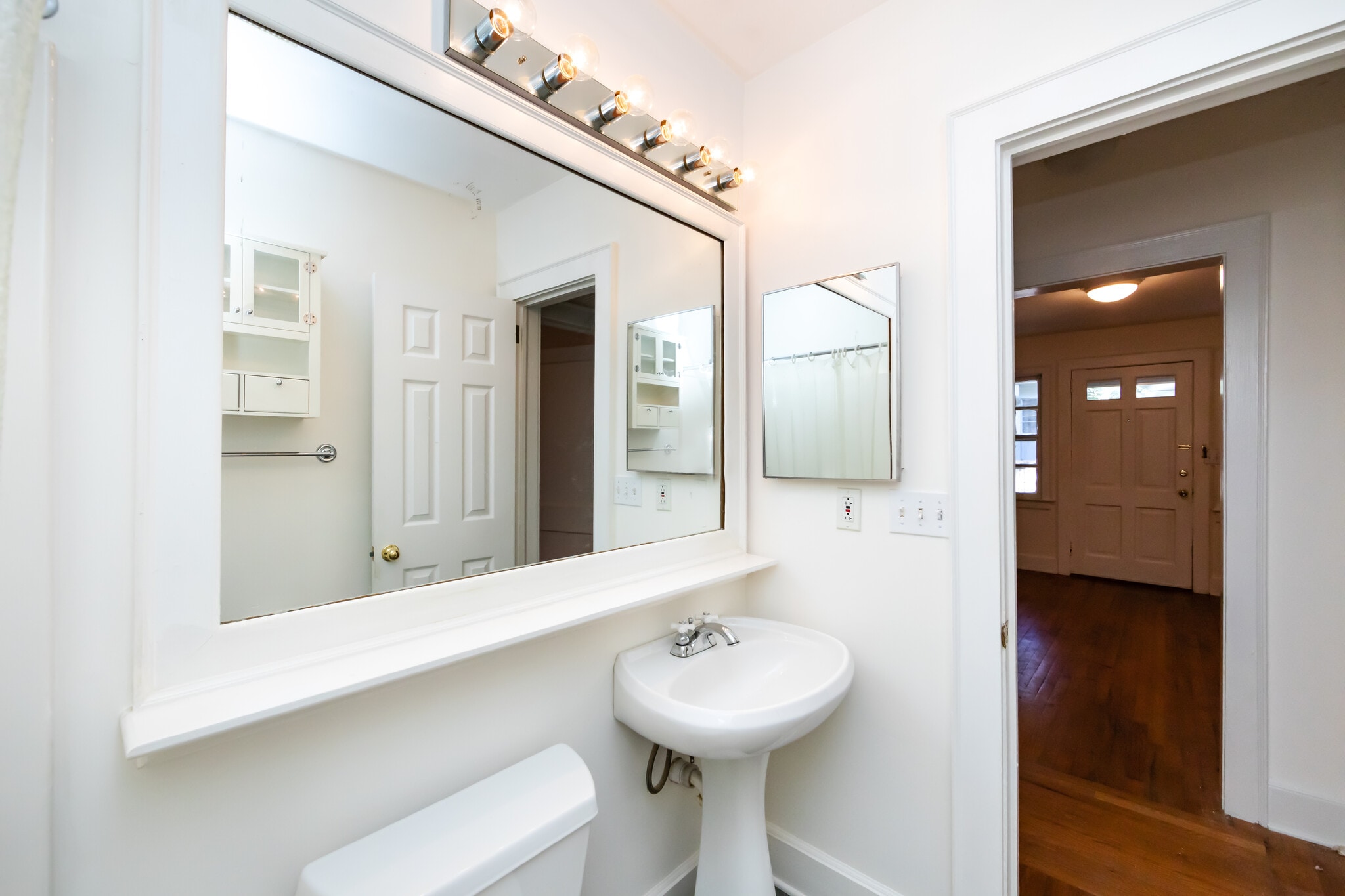 Building Photo - 1719 Club Rd