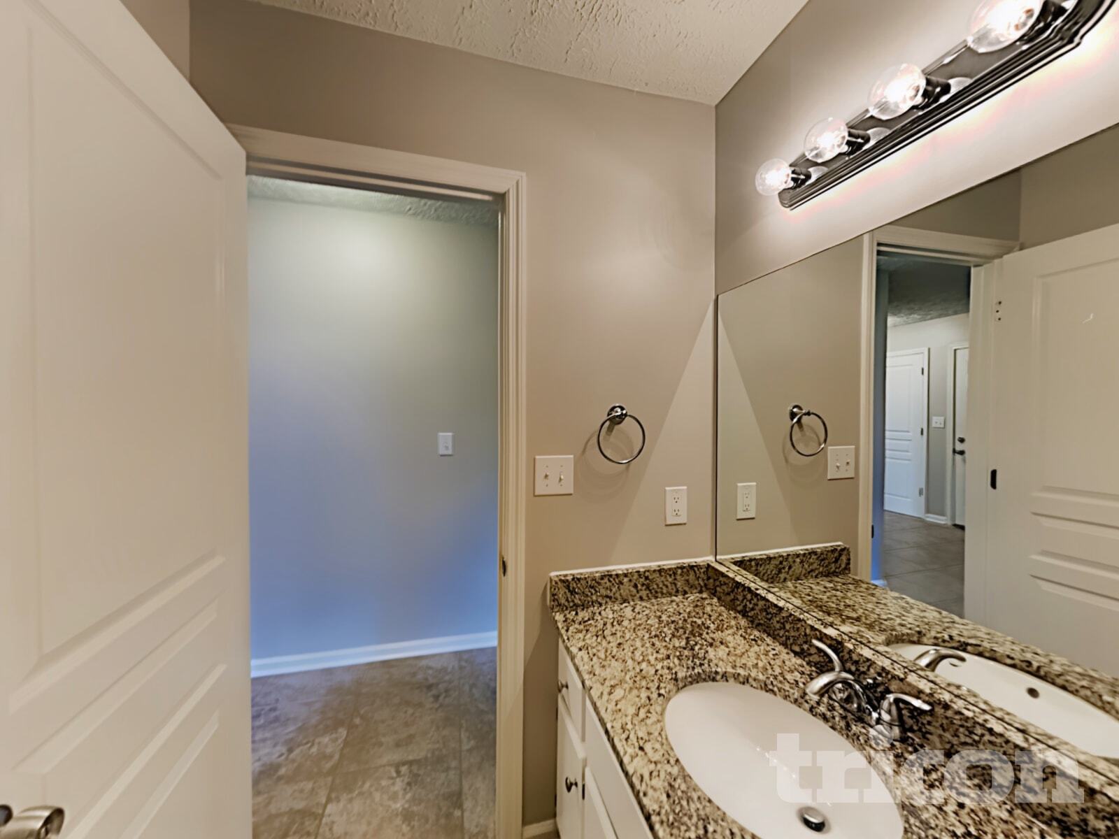 Building Photo - 2210 Burr Ct