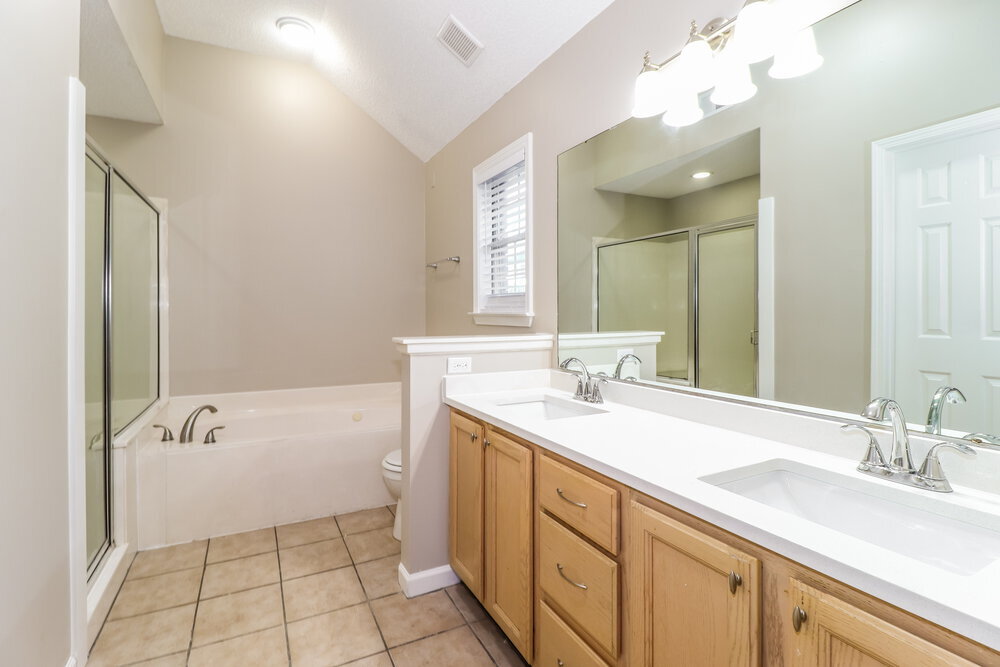 Building Photo - 8648 Tropicana Dr N