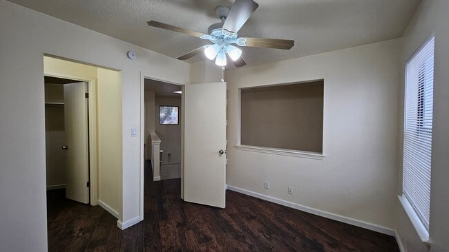 Building Photo - Martha Street NE-2208