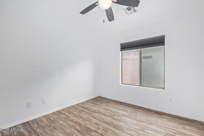 Building Photo - 16620 S 48th St