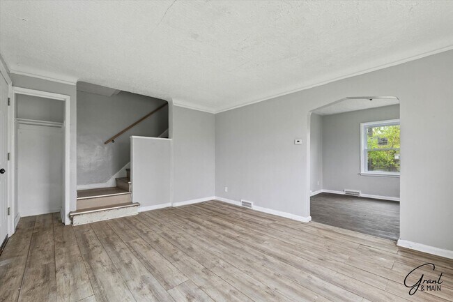 Building Photo - 18330/18332 Kelly Rd - Wise Man Investing LLC