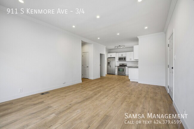 Building Photo - 911 S Kenmore Ave