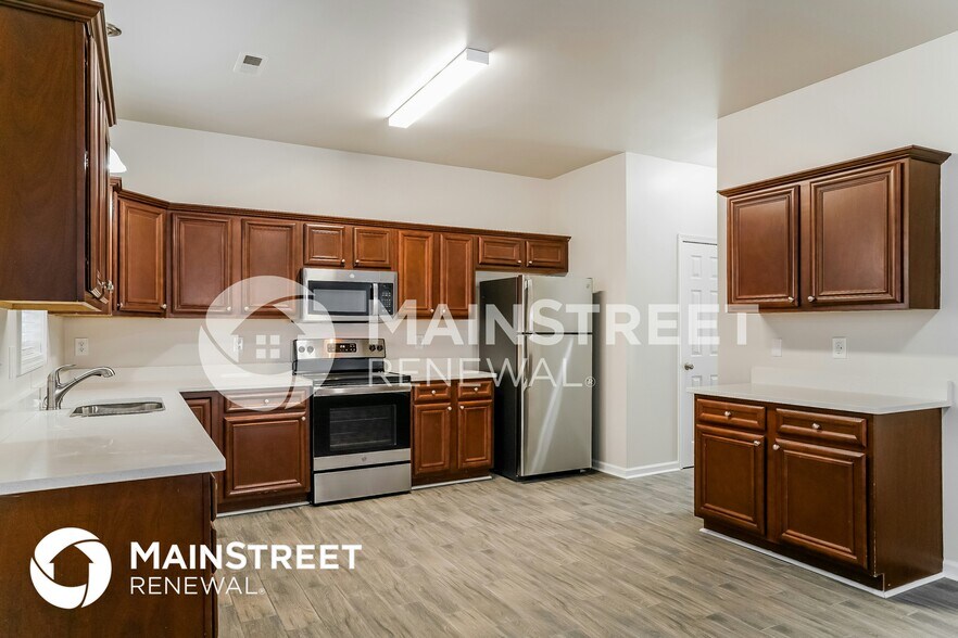 Building Photo - 301 Star Ruby Dr